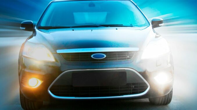 Cambiar las luces halógenas del coche por LED, todo lo que debes saber
