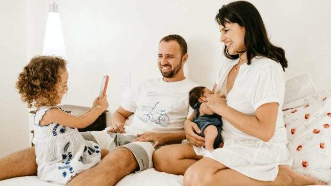Tener hijos sale caro a todos los animales, no solo a los humanos