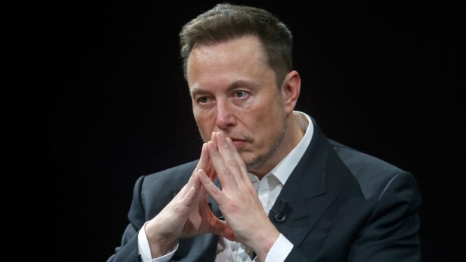 Elon Musk se enfrenta a nuevas sanciones por entrenar su IA con los tuits de X sin avisar a los usuarios