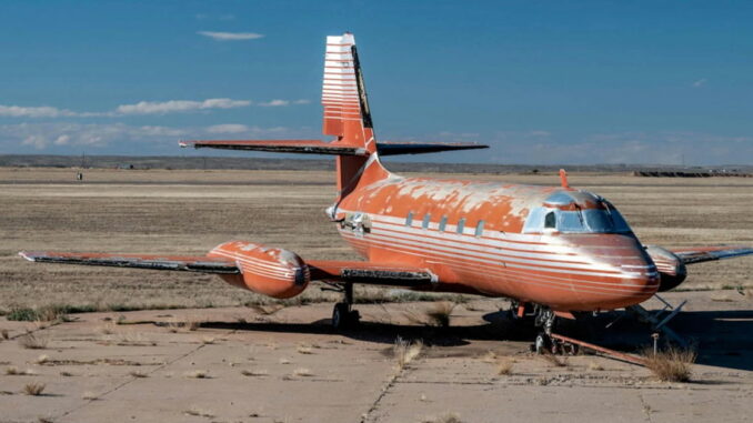 En su momento fue el avión de Elvis Presley. Ahora alguien lo ha convertido en una impresionante camper