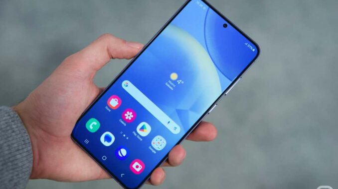 Estos 43 móviles Samsung actualizarán a Android 15 y One UI 7: algunos muy importantes se quedan fuera