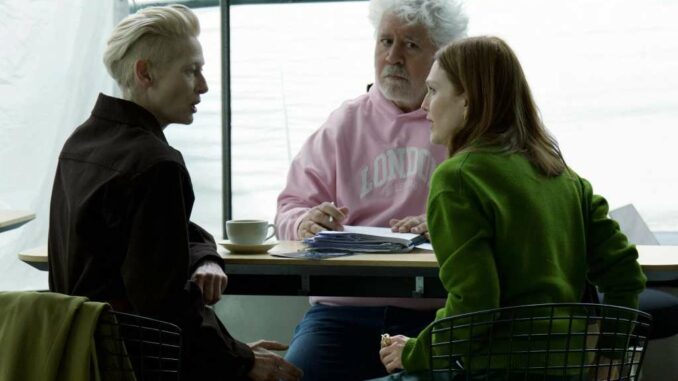 ‘La habitación de al lado’ de Pedro Almodóvar recibe una ovación de récord en el Festival de Venecia