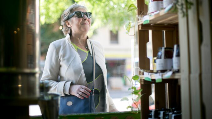 “Dime si hay mesas libres”. Cómo las nuevas gafas con IA ya tienen usos inesperados para invidentes