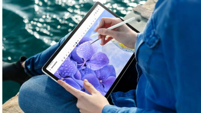 El iPad está muy visto. Esta gran tableta viene con stylus y varios años de actualizaciones Android