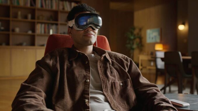 El Apple Vision Pro añadirá soporte para los mandos del PlayStation VR2 este mismo año