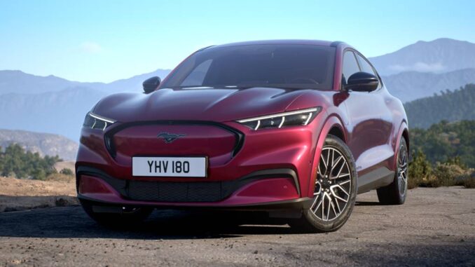 El Mustang Mach-E 2025 estrena nuevos colores y mejoras en autonomía